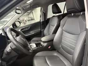 Toyota RAV4 (2024) thumbnail 2