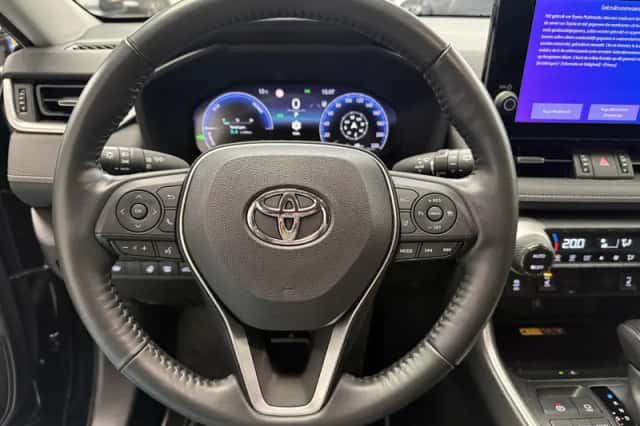 Toyota RAV4 (2024) thumbnail 12