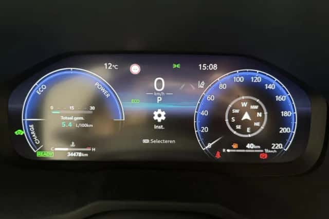 Toyota RAV4 (2024) thumbnail 7