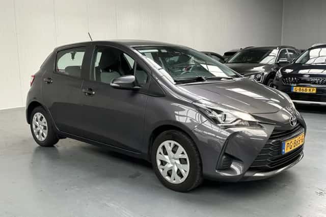 Toyota Yaris (2017) thumbnail 21