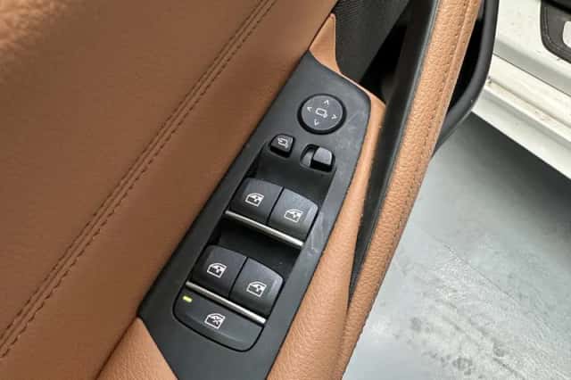 BMW 5-Serie (2023) thumbnail 3