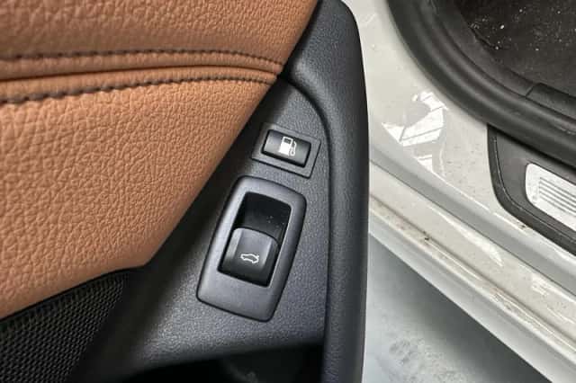 BMW 5-Serie (2023) thumbnail 4