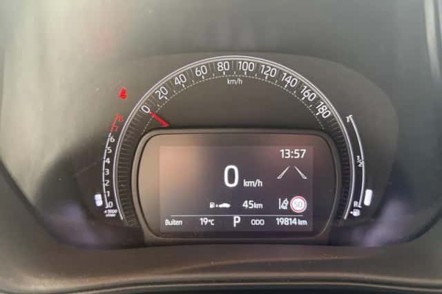 Toyota Aygo (2024) thumbnail 4