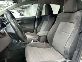 Toyota Auris (2018) thumbnail 2