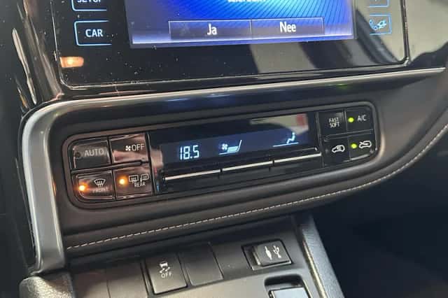 Toyota Auris (2018) thumbnail 16