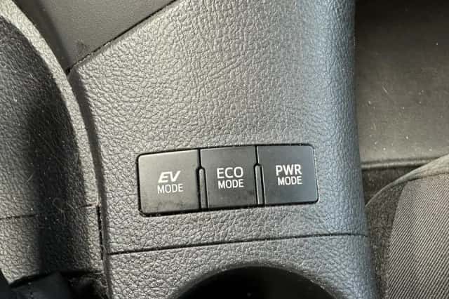 Toyota Auris (2018) thumbnail 17