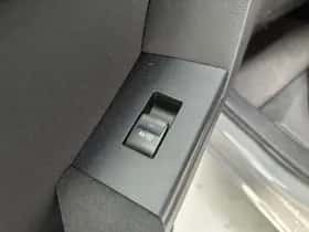 Toyota Auris (2018) thumbnail 21