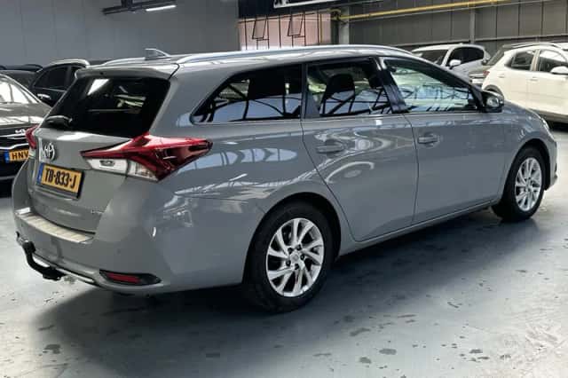 Toyota Auris (2018) thumbnail 27