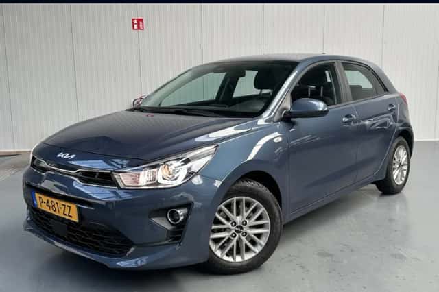 Kia Rio (2022) thumbnail 1