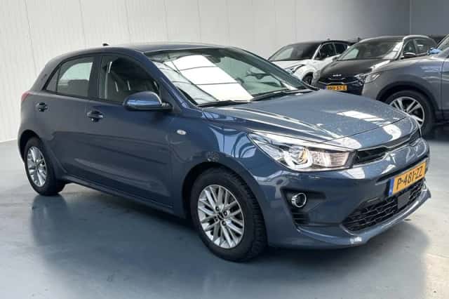 Kia Rio (2022) thumbnail 20