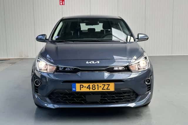 Kia Rio (2022) thumbnail 21