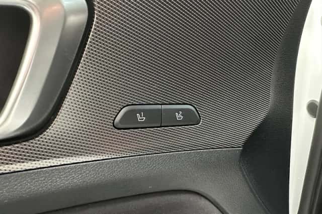 Kia Sportage (2024) thumbnail 4