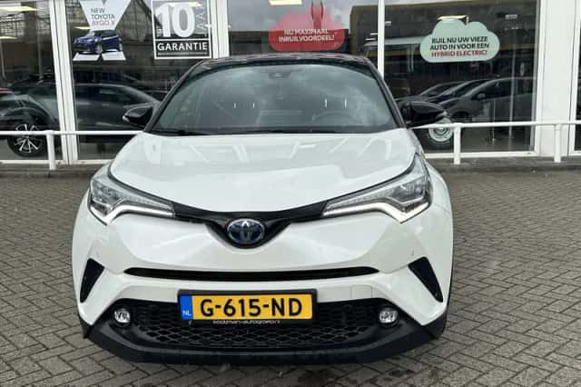 Toyota C-HR (2019) thumbnail 15