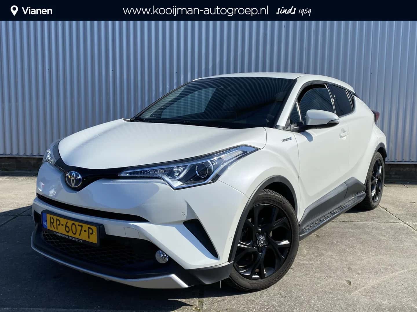 Toyota C-HR (2018) — foto 1