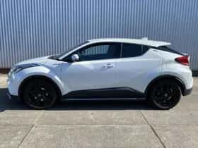 Toyota C-HR (2018) thumbnail 23