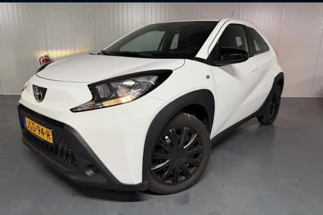 Toyota Aygo (2025) thumbnail 1