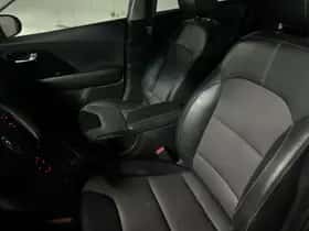 Kia Niro (2018) thumbnail 2