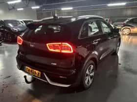 Kia Niro (2018) thumbnail 22