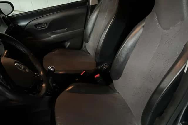 Toyota Aygo (2018) thumbnail 2