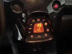 Toyota Aygo (2018) thumbnail 11