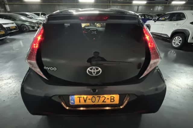 Toyota Aygo (2018) thumbnail 15