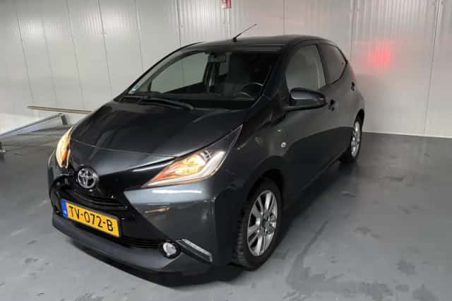 Toyota Aygo (2018) thumbnail 16