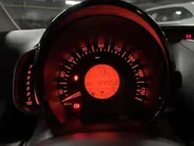 Toyota Aygo (2018) thumbnail 6