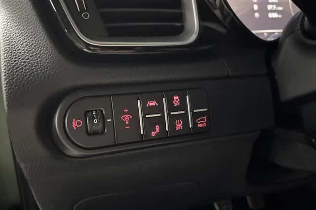 Kia Ceed Sportswagon (2023) thumbnail 7