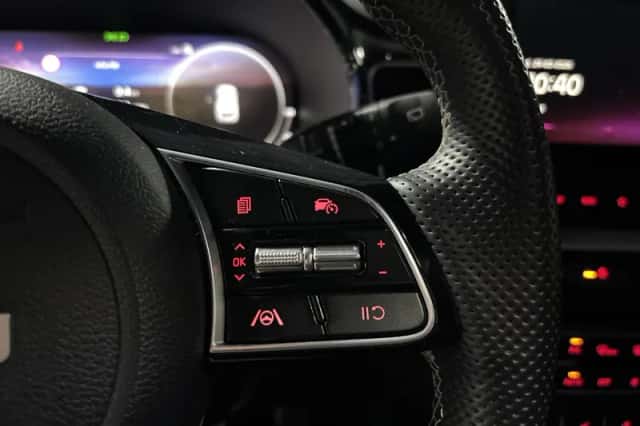 Kia Ceed Sportswagon (2023) thumbnail 9