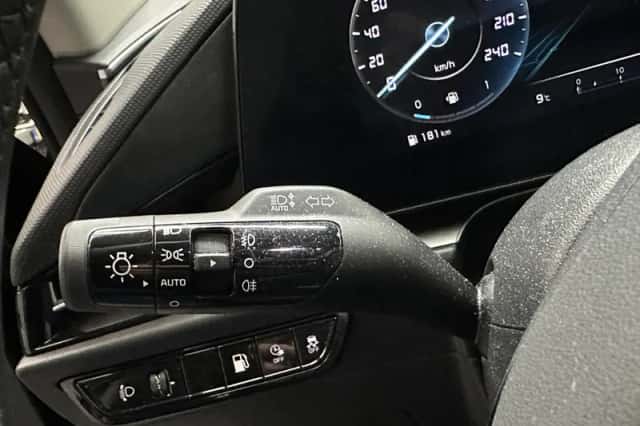 Kia Niro (2024) thumbnail 6