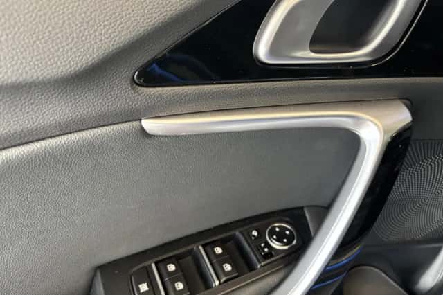 Kia XCeed (2024) thumbnail 5
