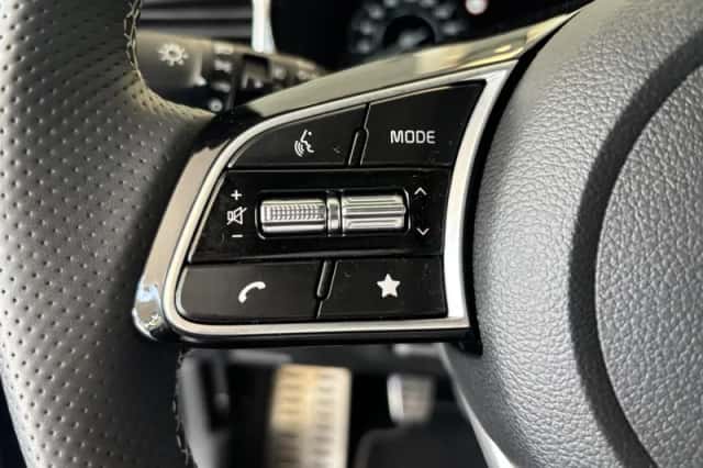 Kia XCeed (2024) thumbnail 9