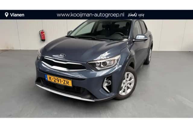 Kia Stonic (2021) thumbnail 1