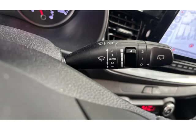 Kia Stonic (2021) thumbnail 6