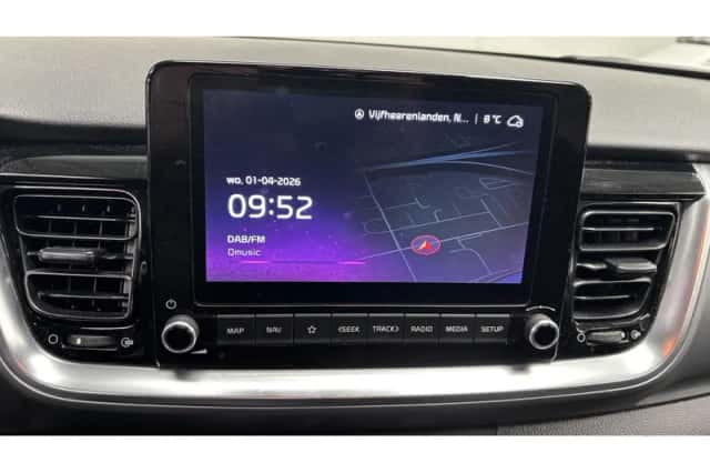Kia Stonic (2021) thumbnail 9