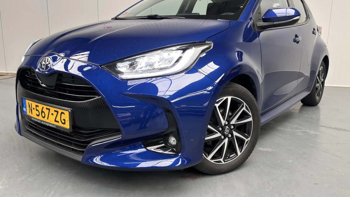 Toyota Yaris (2022) — foto 1