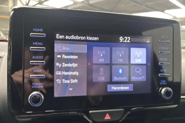 Toyota Yaris (2022) thumbnail 15