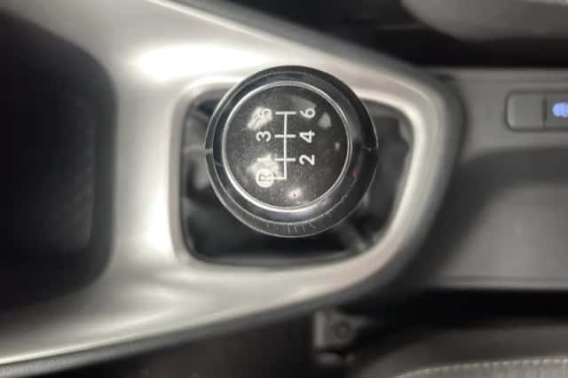 Toyota Yaris (2022) thumbnail 17