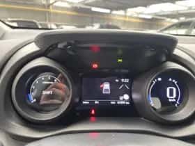 Toyota Yaris (2022) thumbnail 8