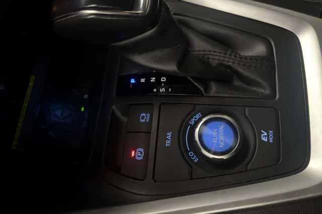 Toyota RAV4 (2019) thumbnail 21