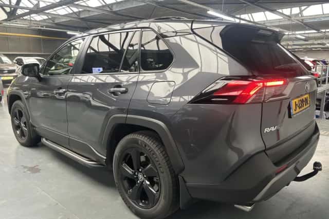 Toyota RAV4 (2019) thumbnail 26