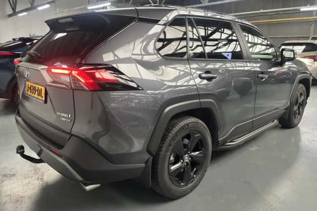 Toyota RAV4 (2019) thumbnail 30
