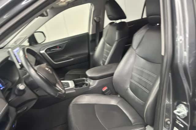 Toyota RAV4 (2019) thumbnail 7