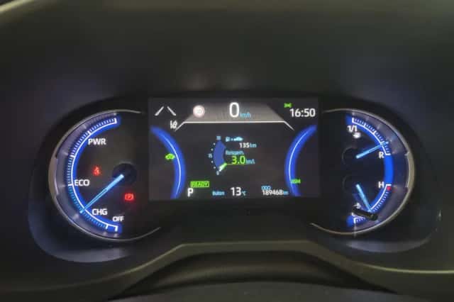 Toyota RAV4 (2019) thumbnail 9