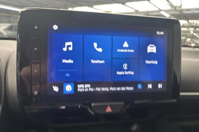Toyota Yaris (2024) thumbnail 13