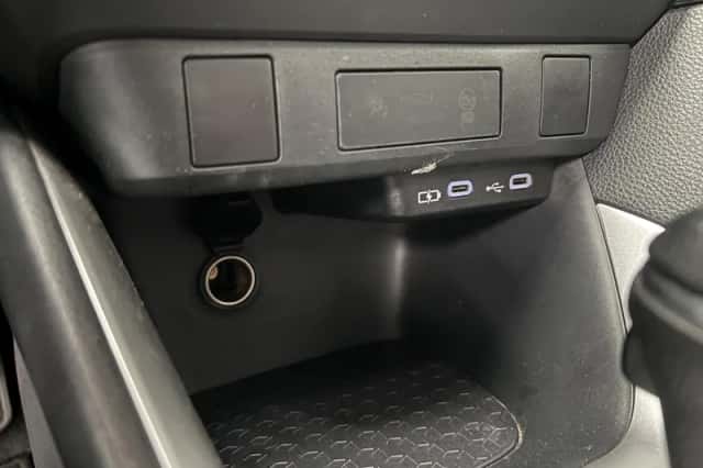 Toyota Yaris (2024) thumbnail 19