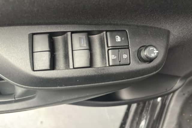 Toyota Yaris (2024) thumbnail 4