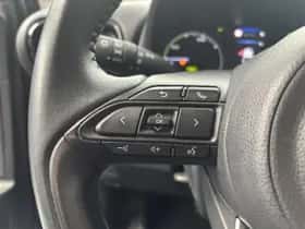 Toyota Yaris (2024) thumbnail 8