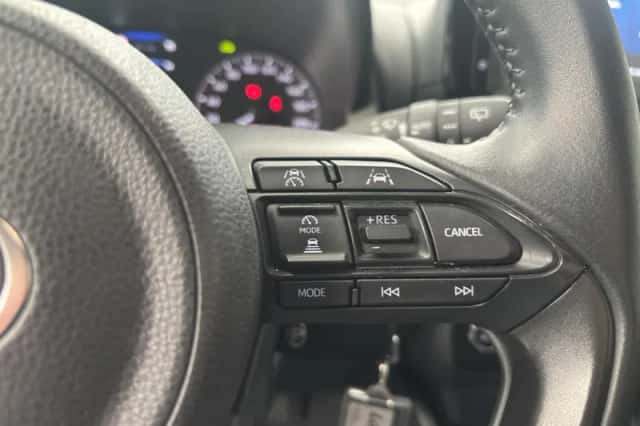 Toyota Yaris (2024) thumbnail 9