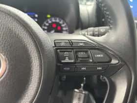 Toyota Yaris (2024) thumbnail 9